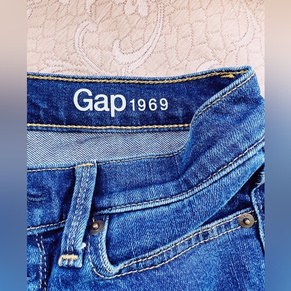 GAP Authentic Flare 1969 Jeans Button Closure - Picture 8 of 10